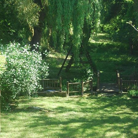 Au Son De L Angelus Bed and Breakfast Moncrabeau Buitenkant foto